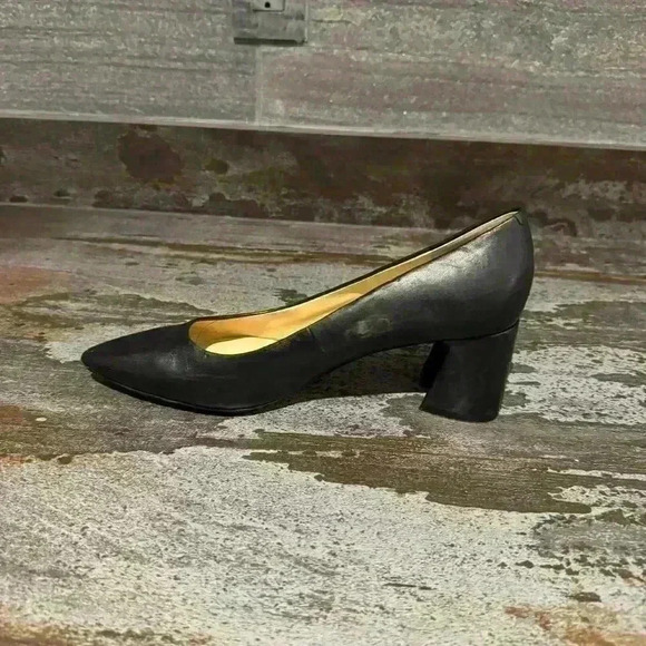 Marc Fisher London Black Thick Heel Women’s 9 Like New - Picture 3 of 3
